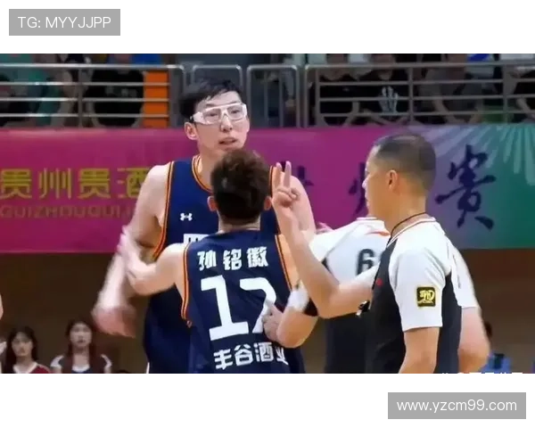 四川男篮单节轰出19分高潮全运会小组赛力克上海队豪取关键胜利 四川男篮单节轰出19分高潮全运会小组赛力克上海队豪取关键胜利